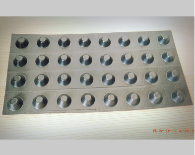 青岛市高密度聚乙烯土工膜蓄排水板 - 厂家